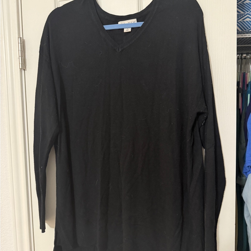 Ava & Viv Black V-Neck Sweater